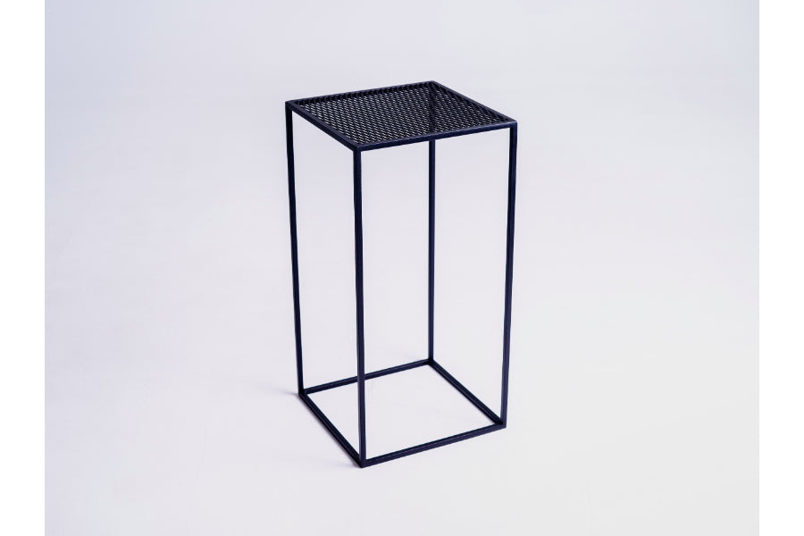 MATRIX Couchtisch aus Metall
