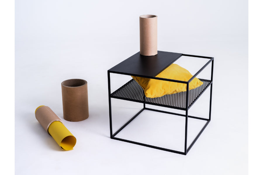 MATRIX Couchtisch aus Metall