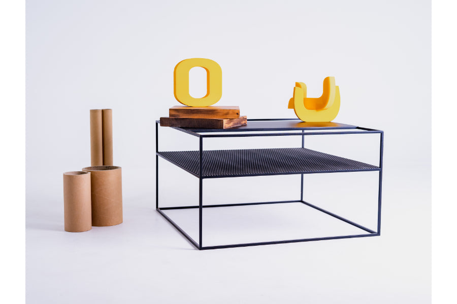 MATRIX Couchtisch aus Metall