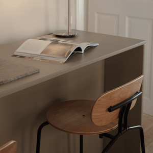 CURIOUS Bar Stool