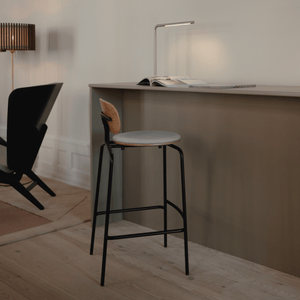 CURIOUS Bar Stool