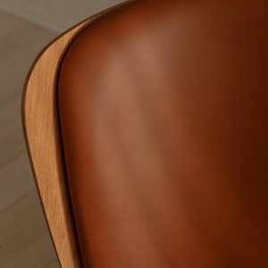 THE READER Lounge Chair