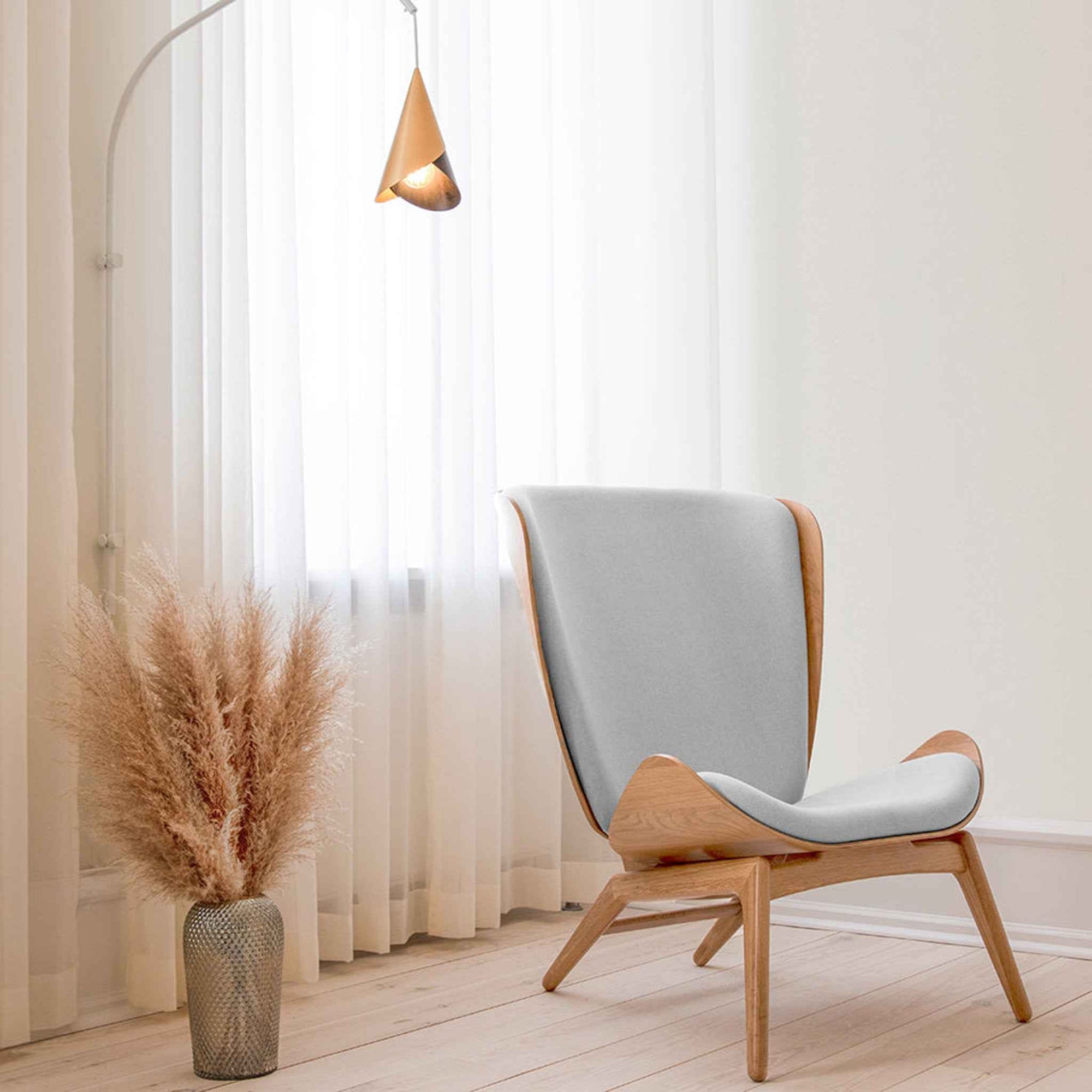 THE READER Lounge Chair