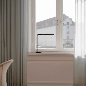 OMNI Table Lamp