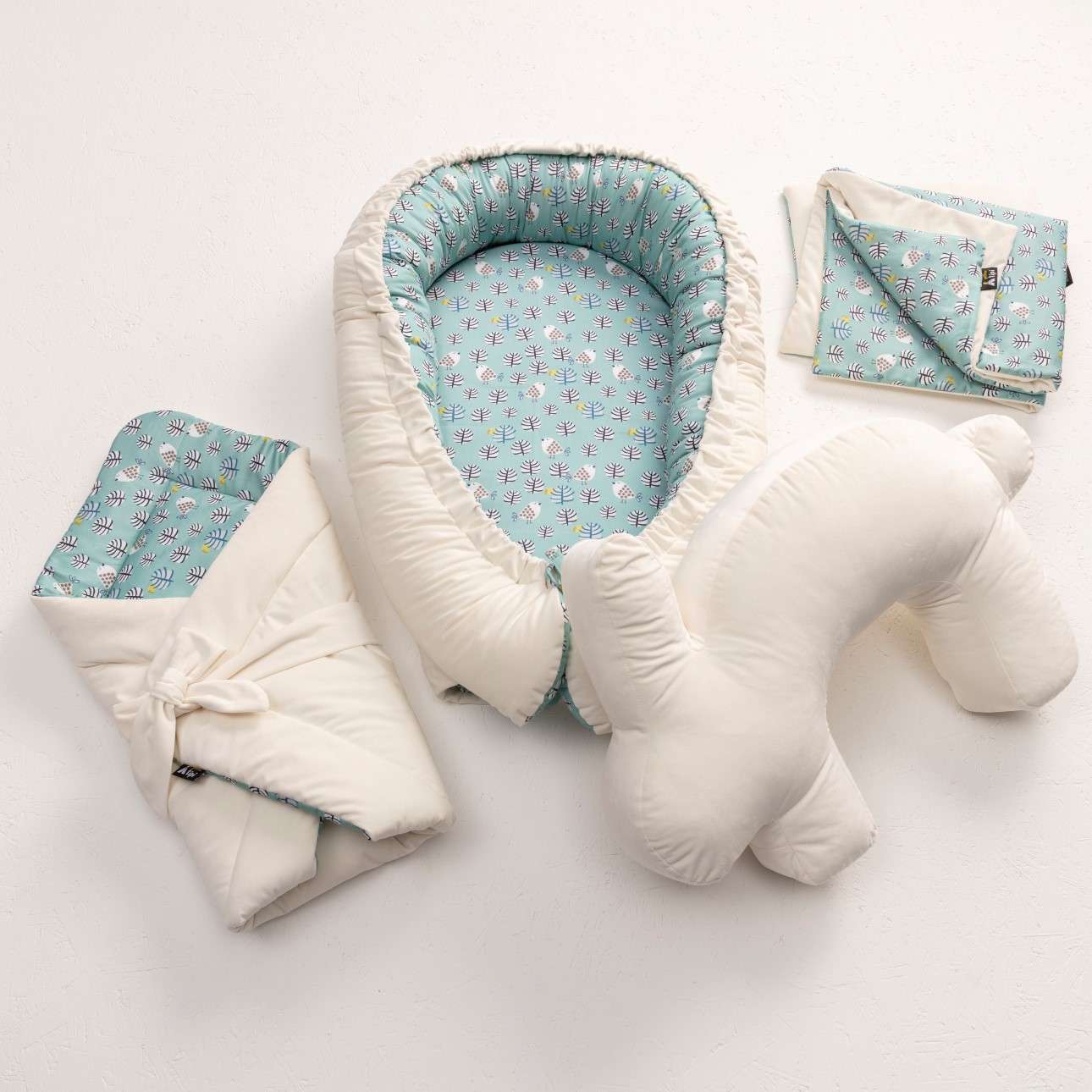 Velvet Nest Premium cremefarbene Wickeldecke - 75x75cm - grün