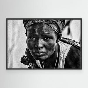 Mundari woman at a religious ceremony by Joxe Inazio Kuesta Garmendia