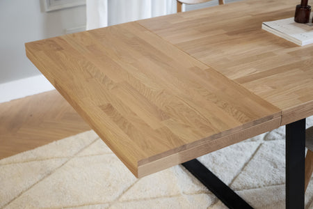 BROOKLYN X Legs Oak Dining Table 220/320CM – room setting