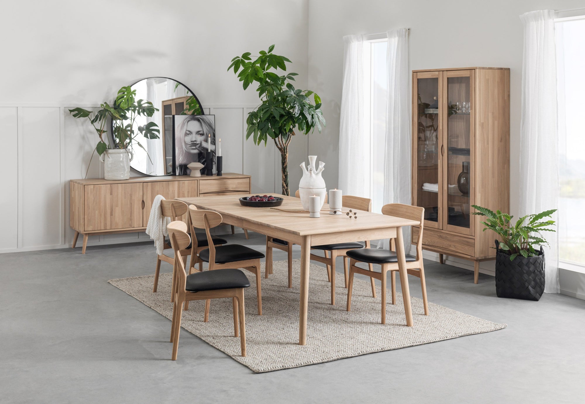 CASØ LINDØ Display Cabinet 90CM