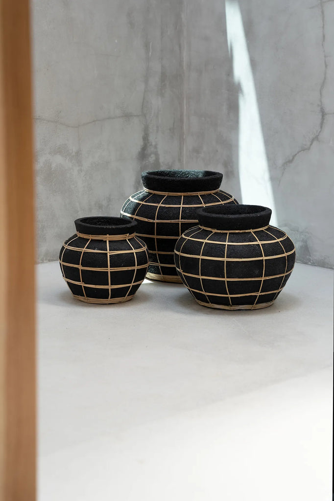 Die Belly Vase - Schwarz Natur - S