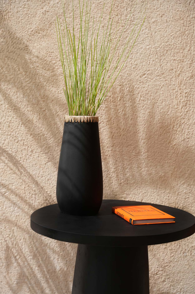 SNEAKY-Vase - Schwarz