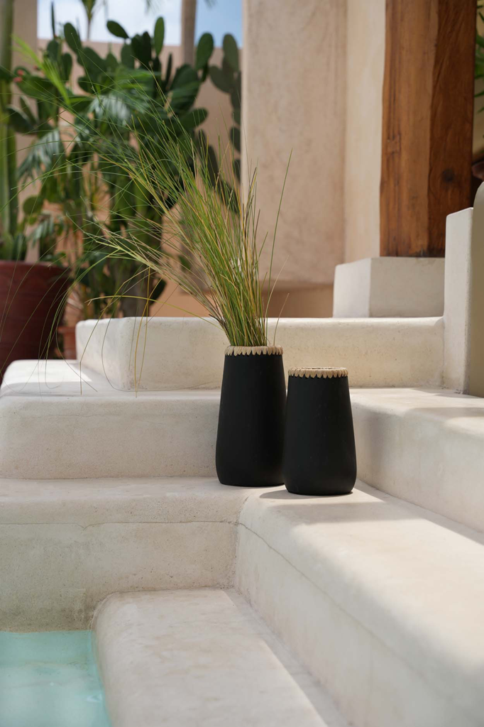 SNEAKY-Vase - Schwarz