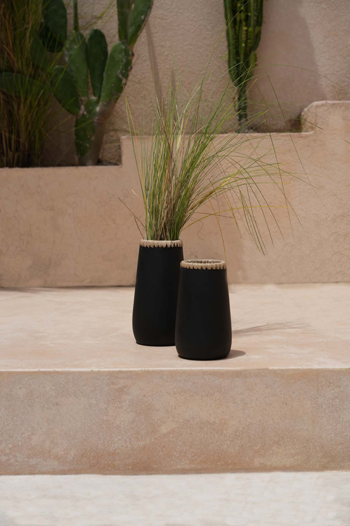 SNEAKY-Vase - Schwarz