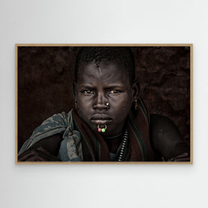 Laarim ethnic woman in a market by Joxe Inazio Kuesta Garmendia
