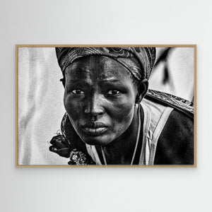 Mundari woman at a religious ceremony by Joxe Inazio Kuesta Garmendia