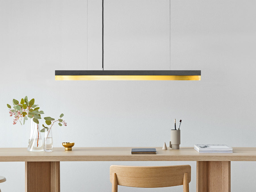 [C2] Kleine LED-Anhänger aus Beton und Messing, 92 cm