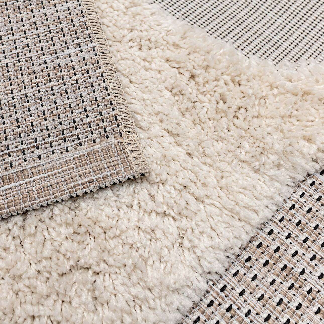 LOVELY LLAMA Rug