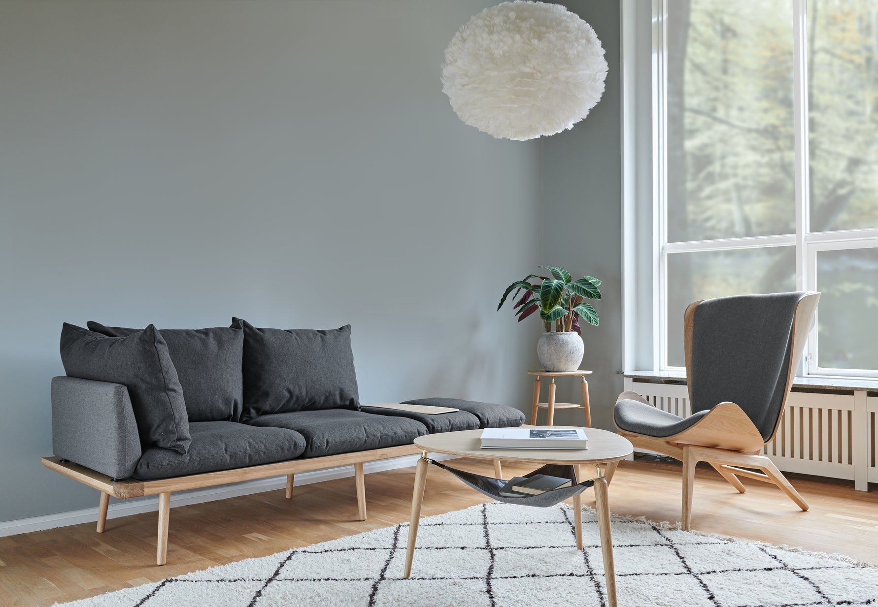 HANG OUT Couchtisch