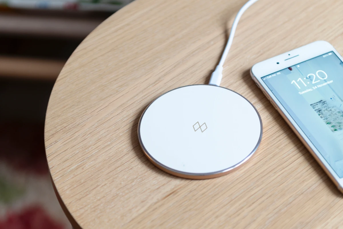 UNIFIER Wireless Charger