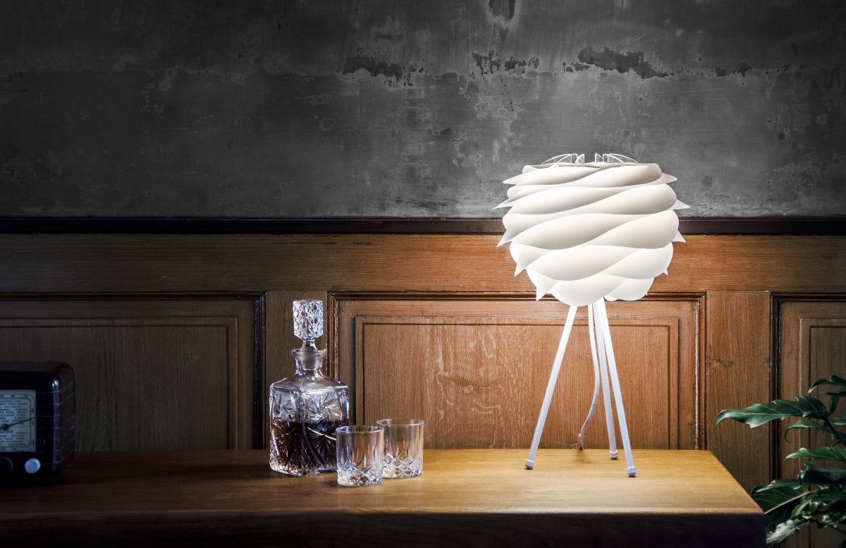 CARMINA Weiße Tischlampe